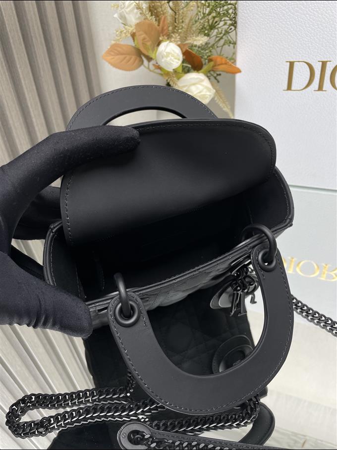 2025228Y650P205618847