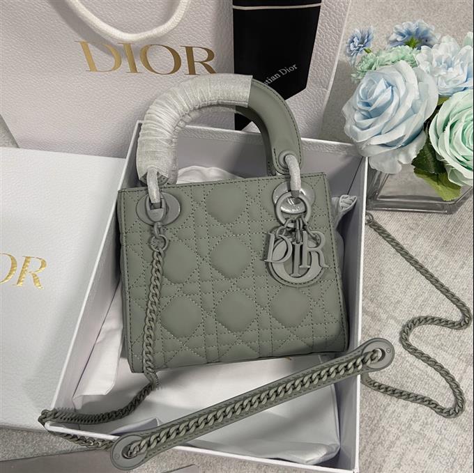 2025228Y650P205619286