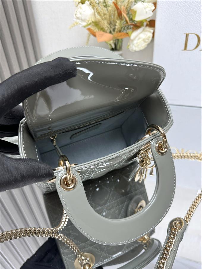 2025228Y650P205631469