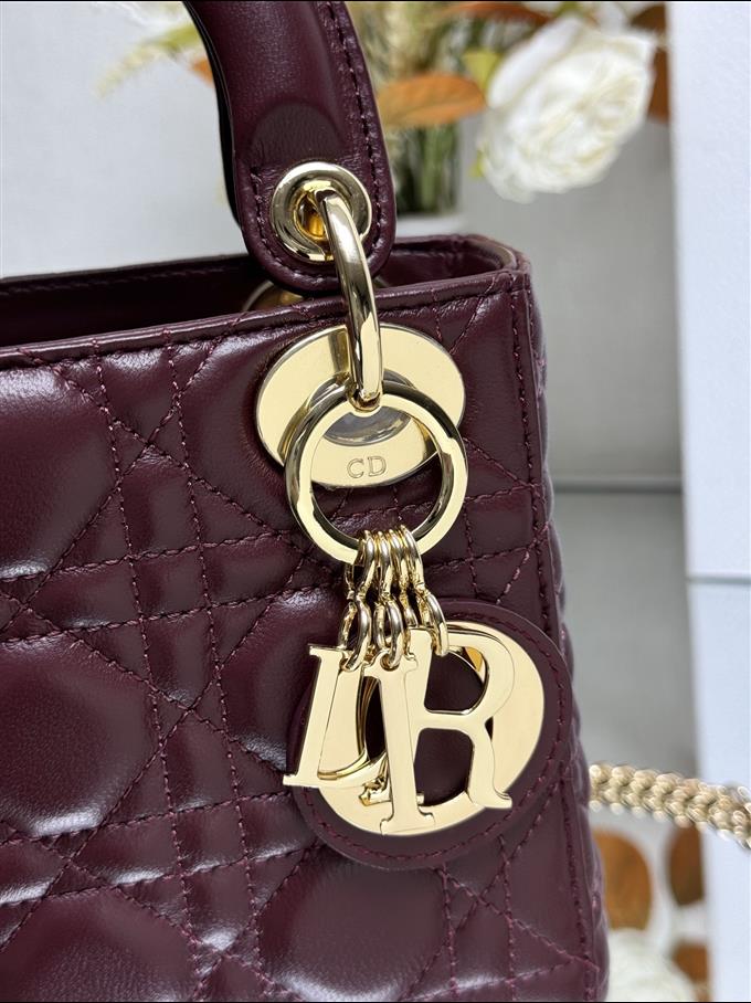 2025228Y650P205631500