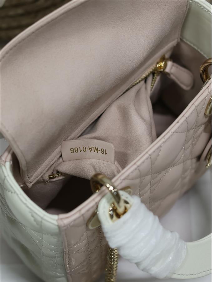 2025228Y650P212524164