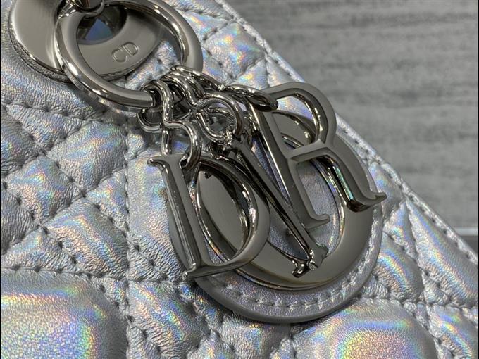 2025228Y650P212524365