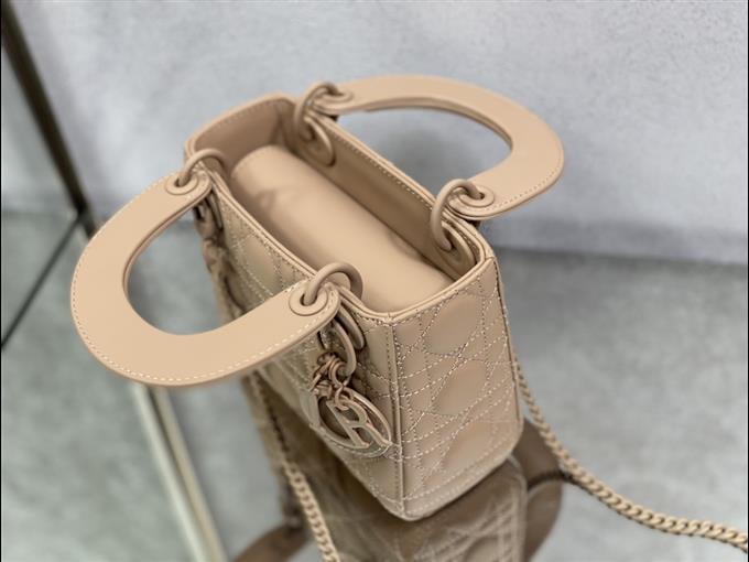 2025228Y650P212524836