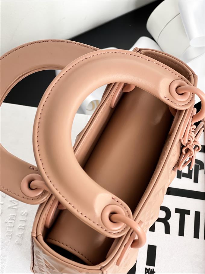 2025228Y650P212525230