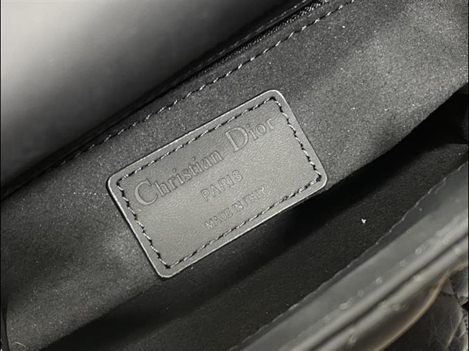 2025228Y650P21252526