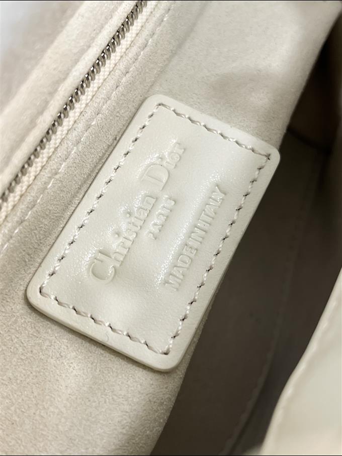 2025228Y650P212525433