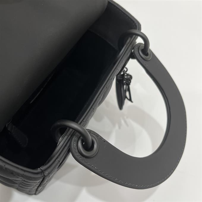 2025228Y650P212525856