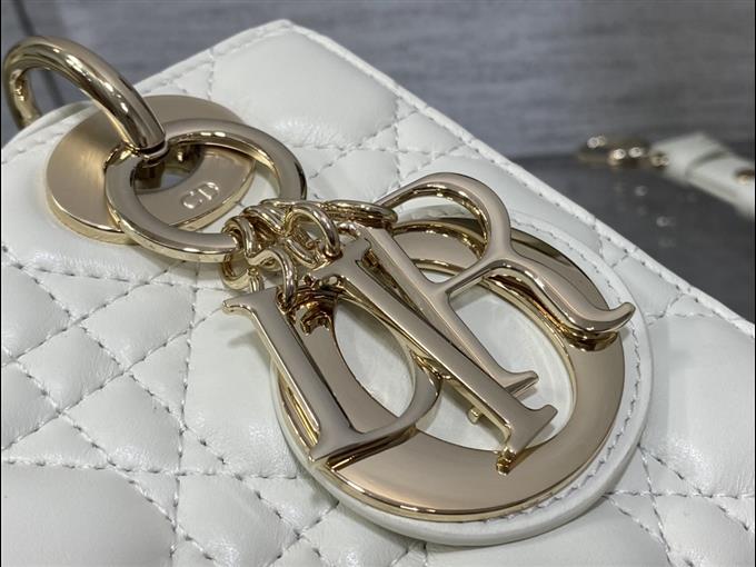 2025228Y680P20562251