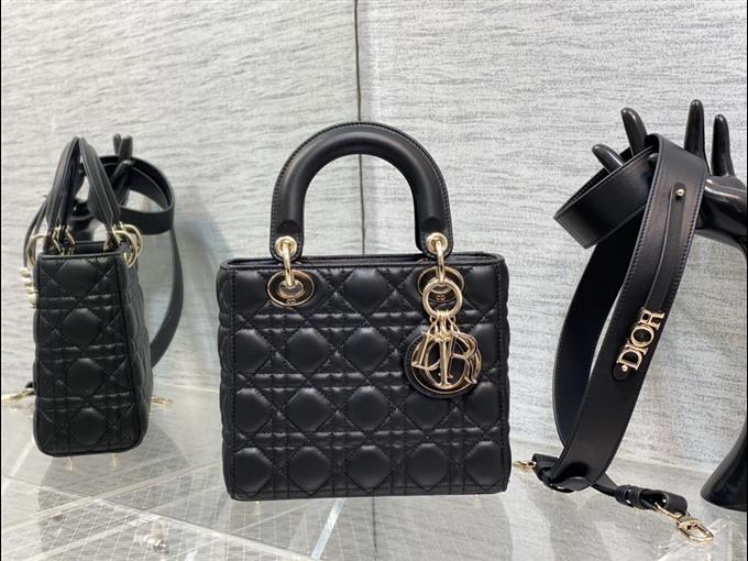 2025228Y680P205624163