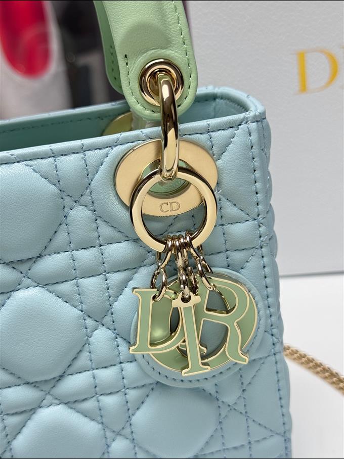 2025228Y680P212526215