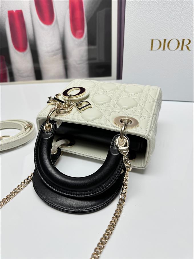 2025228Y680P212526356