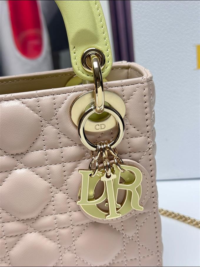 2025228Y680P212526449