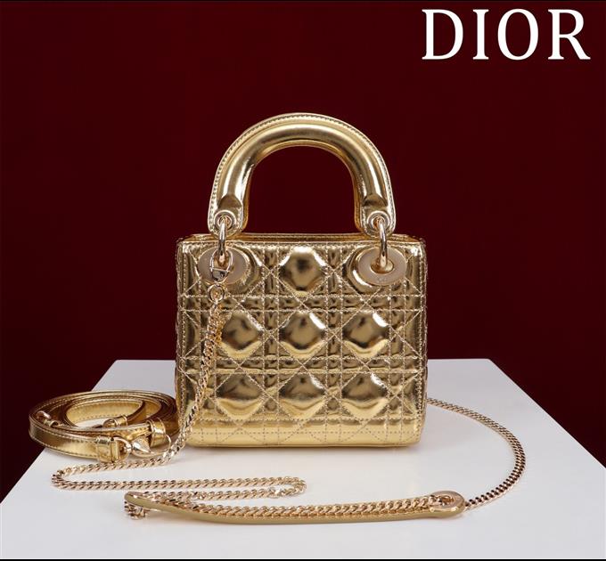 2025228Y700P205626608