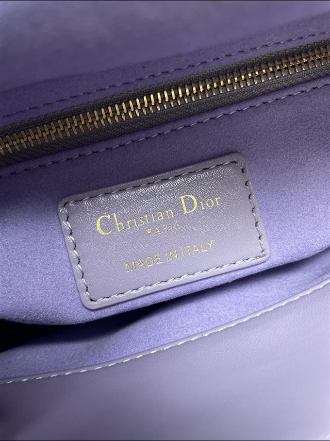 2025228Y700P205626934