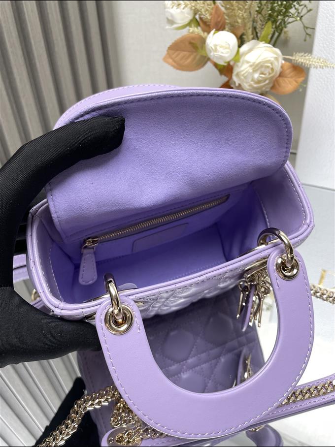 2025228Y700P205626965