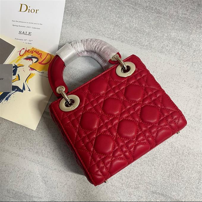 2025228Y700P205627563