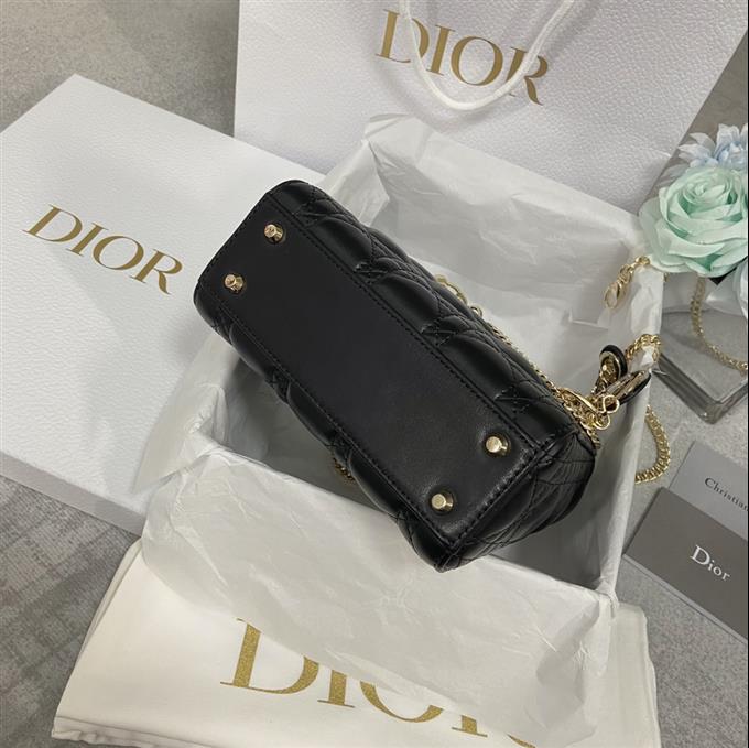 2025228Y700P205627954