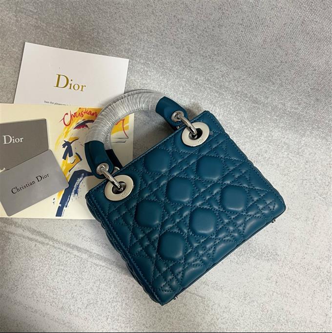 2025228Y700P205628141