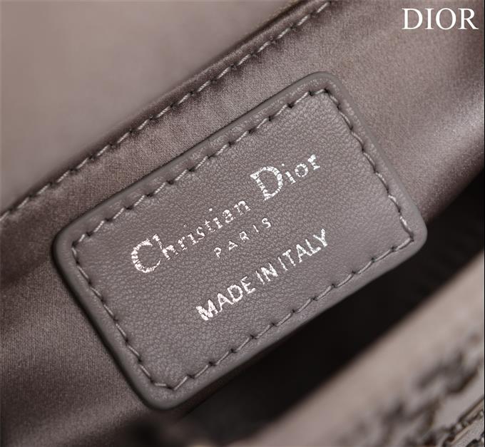 2025228Y700P205628392