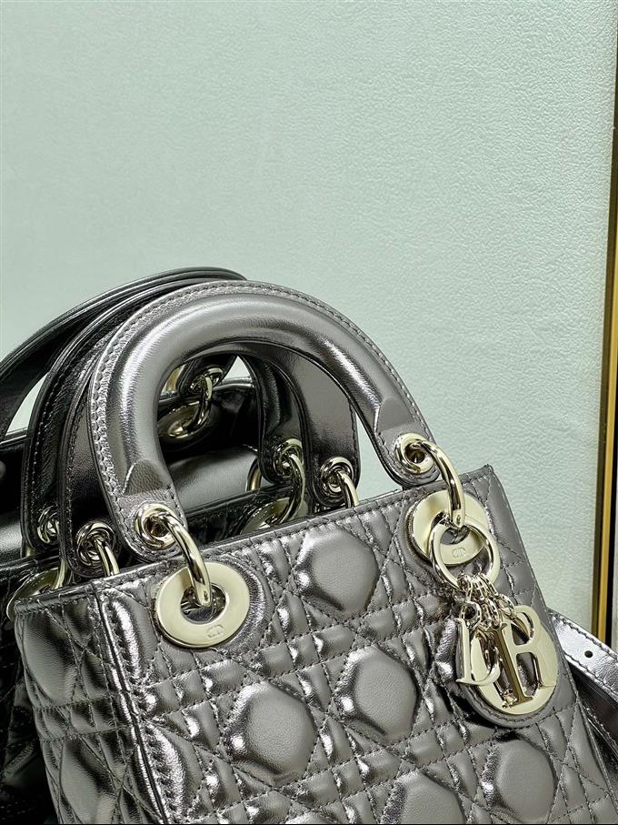 2025228Y700P212512452