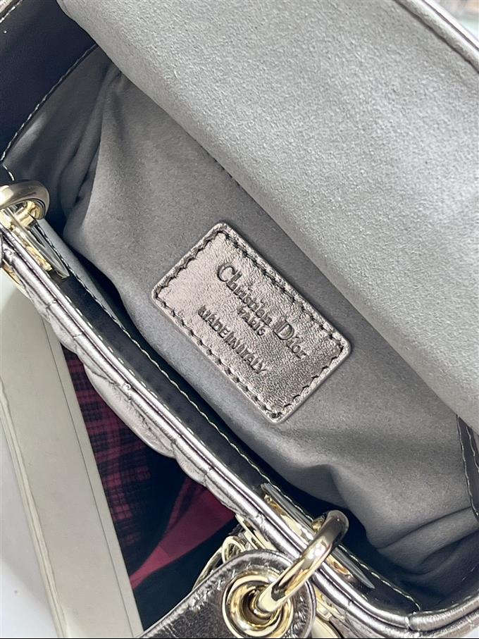 2025228Y700P212512532