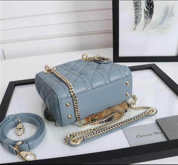 2025228Y700P22130315