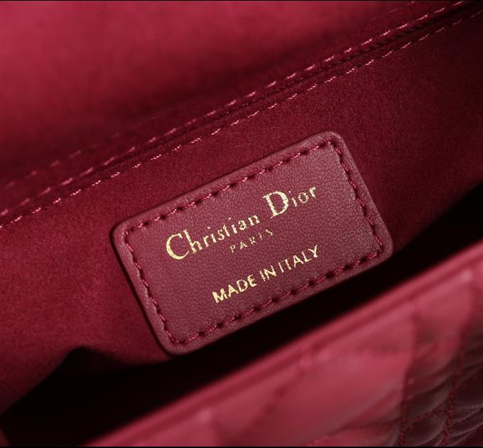 2025228Y700P22130734