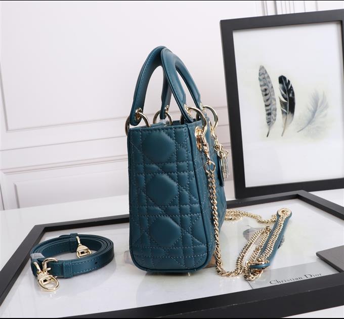 2025228Y700P22130814