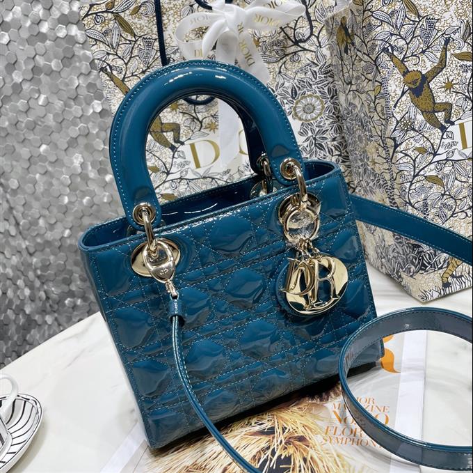 2025228Y1200P211545389