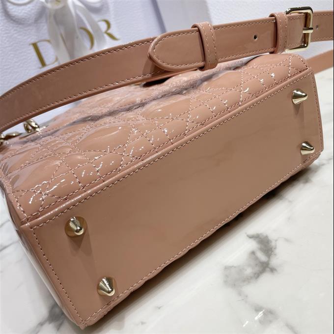 2025228Y1200P211545545