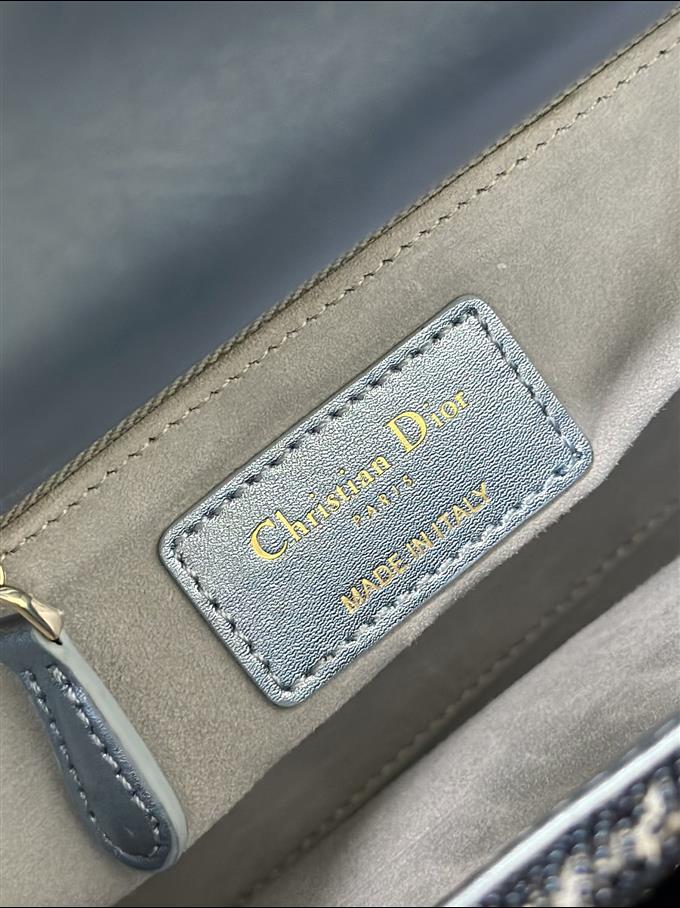 2025228Y2100P211619147