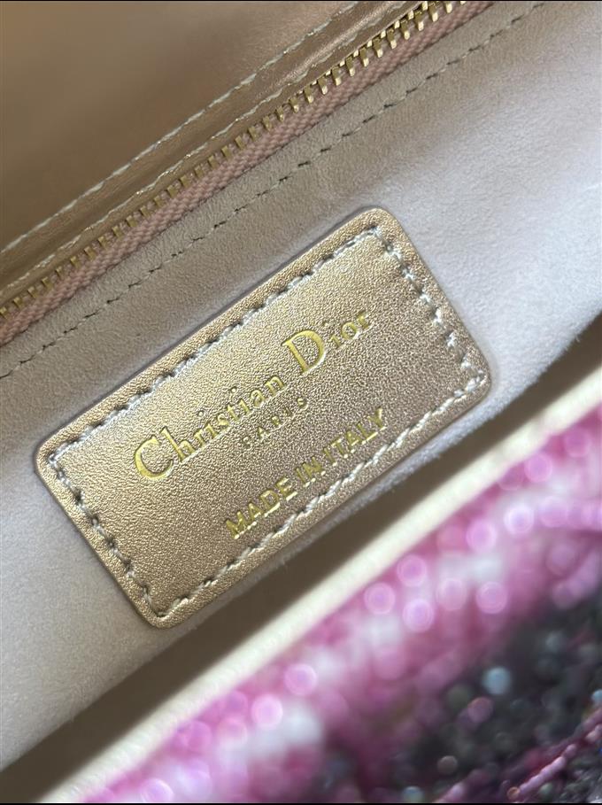 2025228Y2100P211619291