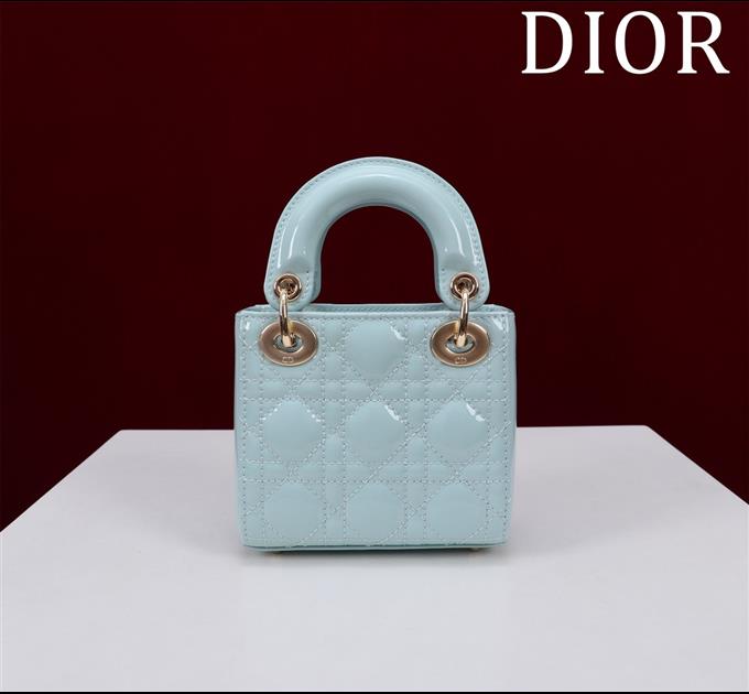 2025228Y600P211546926