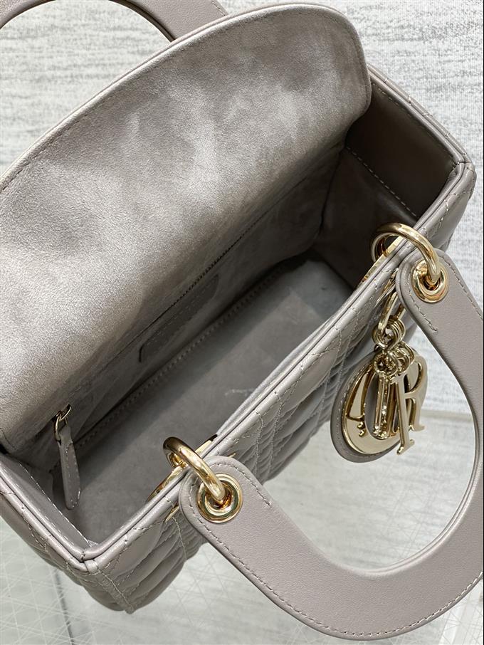 2025228Y650P211543684