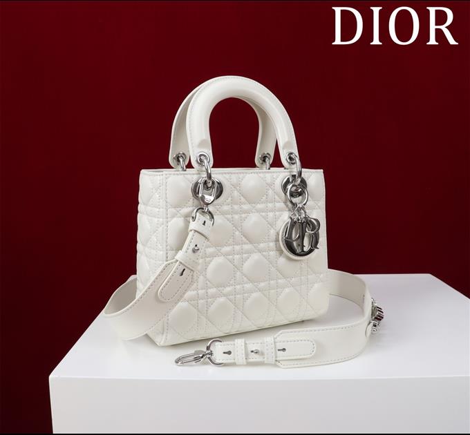 2025228Y650P211544426