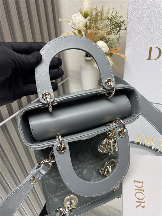 2025228Y650P211551624