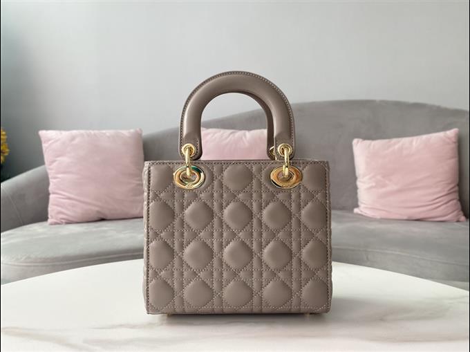 2025228Y650P211552851