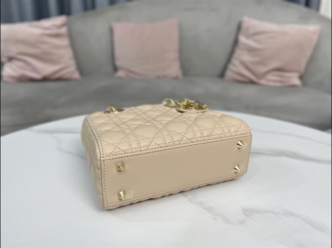 2025228Y650P211553444