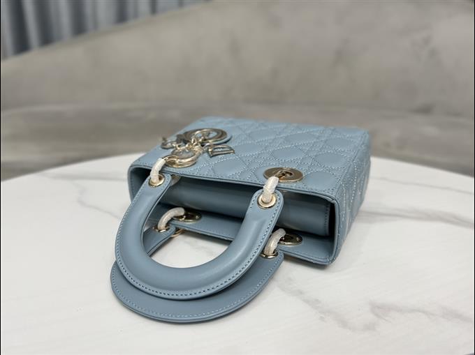 2025228Y650P211553866