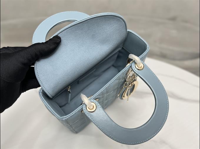 2025228Y650P211553882