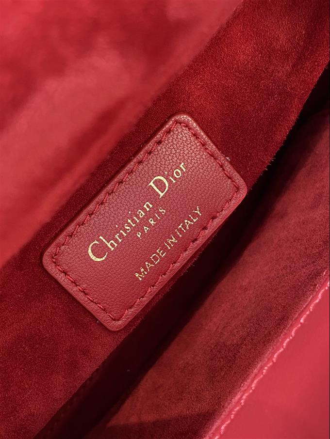 2025228Y650P211555311