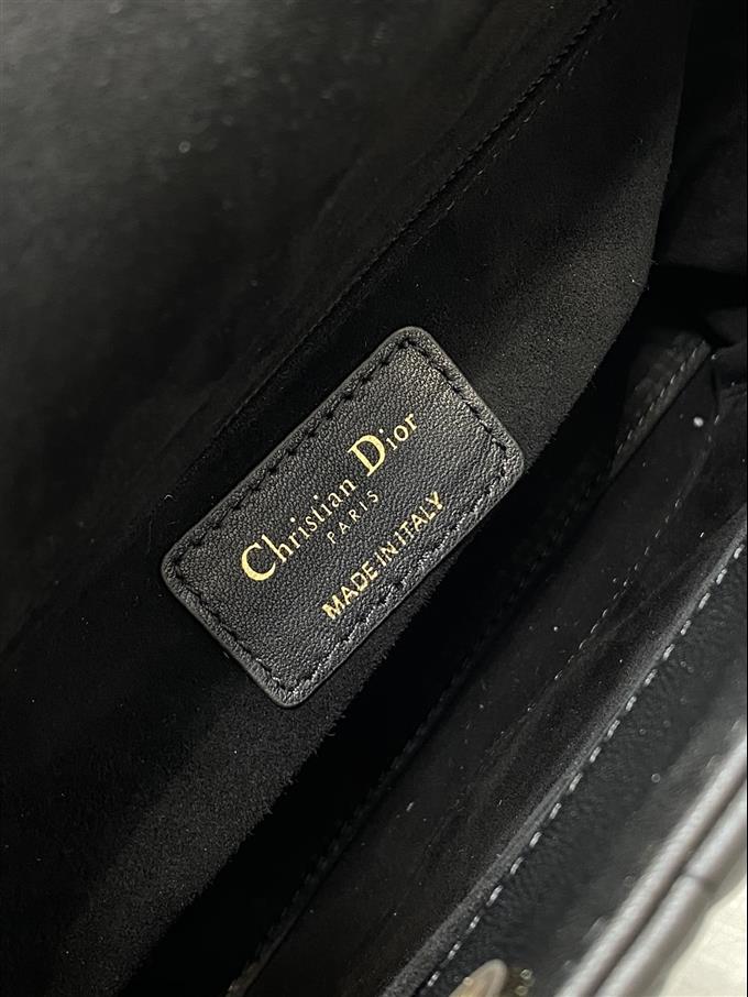 2025228Y650P211556439