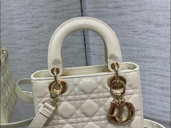 2025228Y650P211556470