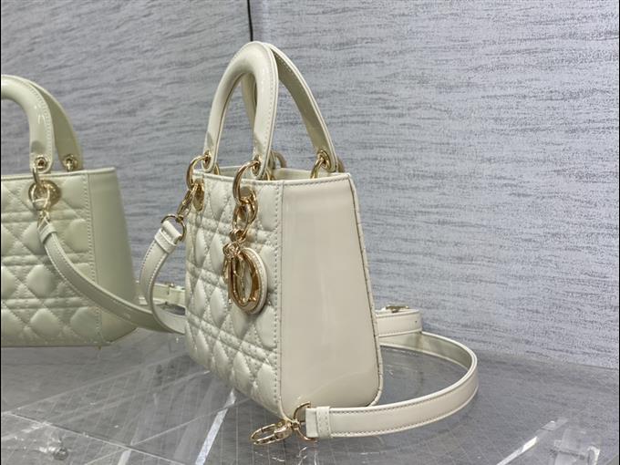 2025228Y650P211556518