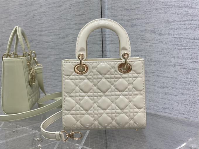 2025228Y650P211556533