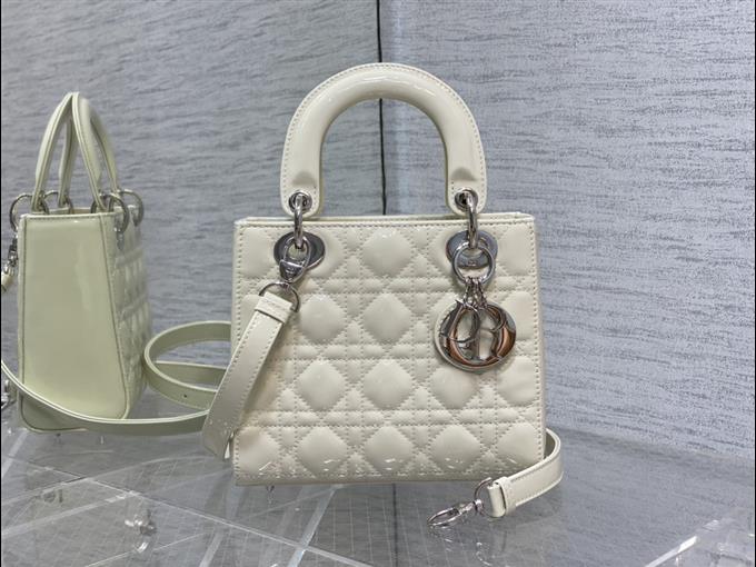 2025228Y650P211556596