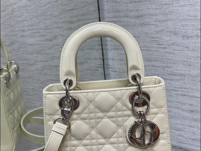 2025228Y650P211556627