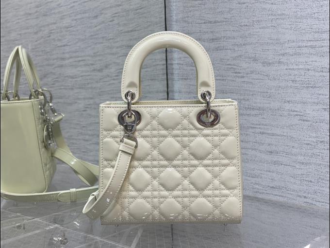 2025228Y650P211556658