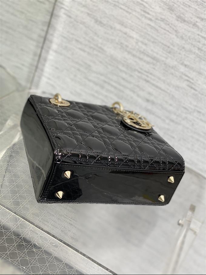 2025228Y650P211556830