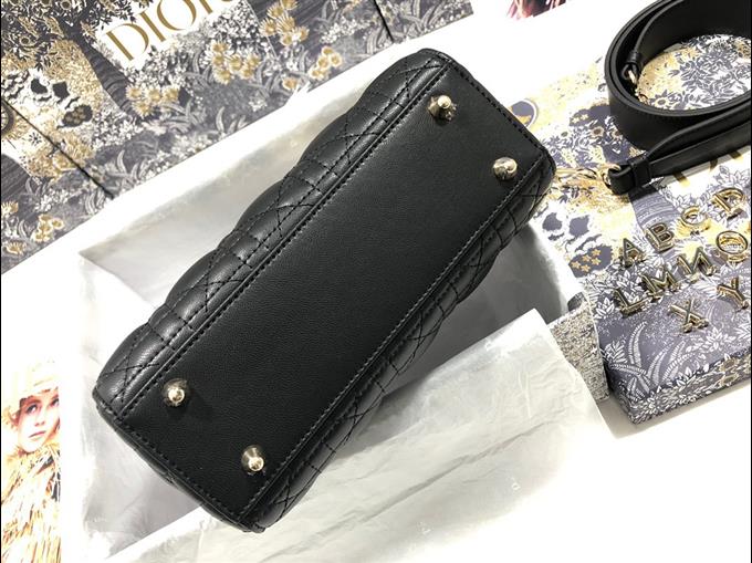 2025228Y650P211557193